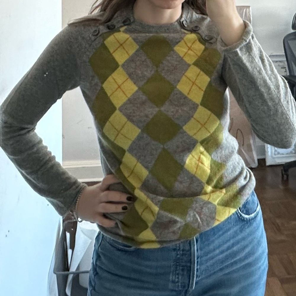 Stylish Gray and Yellow Argyle Women's Top